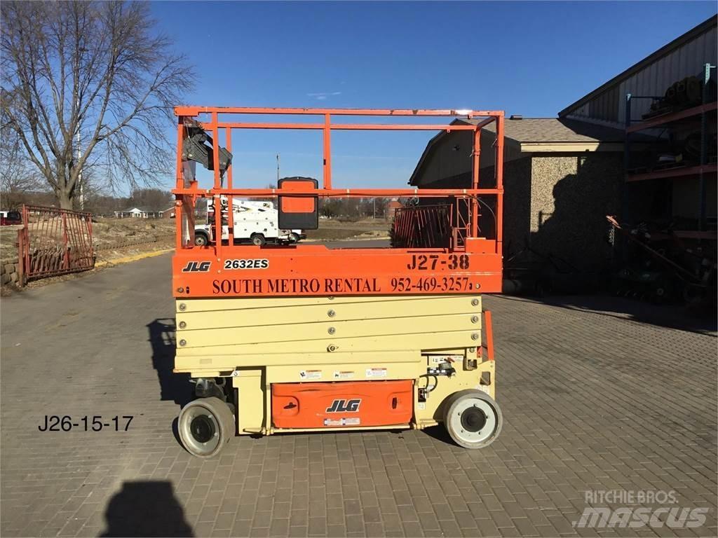 JLG 2632ES Підйомники-ножиці