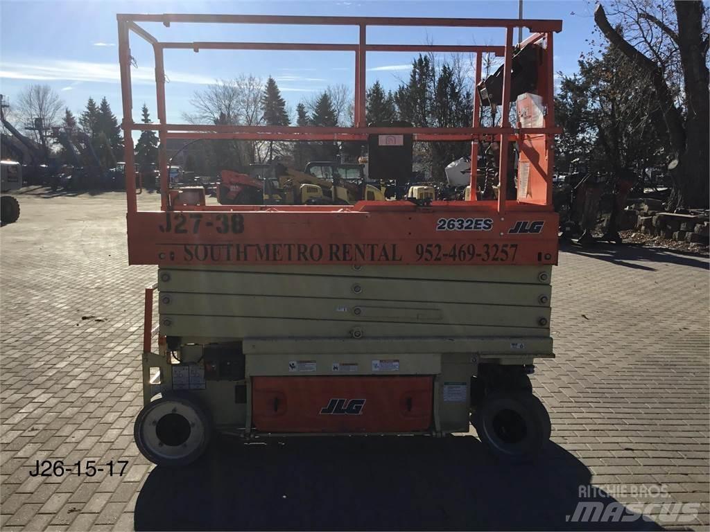 JLG 2632ES Підйомники-ножиці