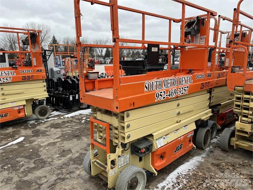 JLG 2632ES Підйомники-ножиці