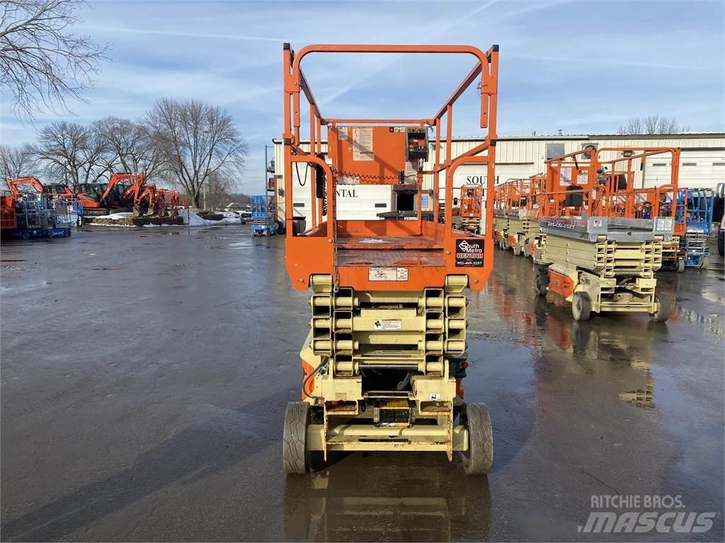 JLG 2646ES Підйомники-ножиці