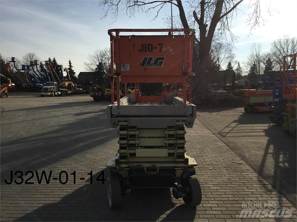 JLG 3246ES Підйомники-ножиці