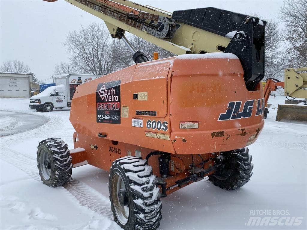 JLG 600S Телескопічні підйомники