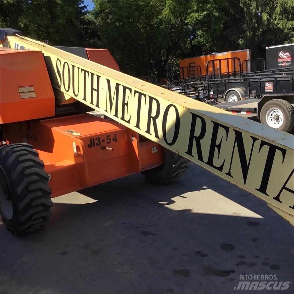 JLG 600S Телескопічні підйомники