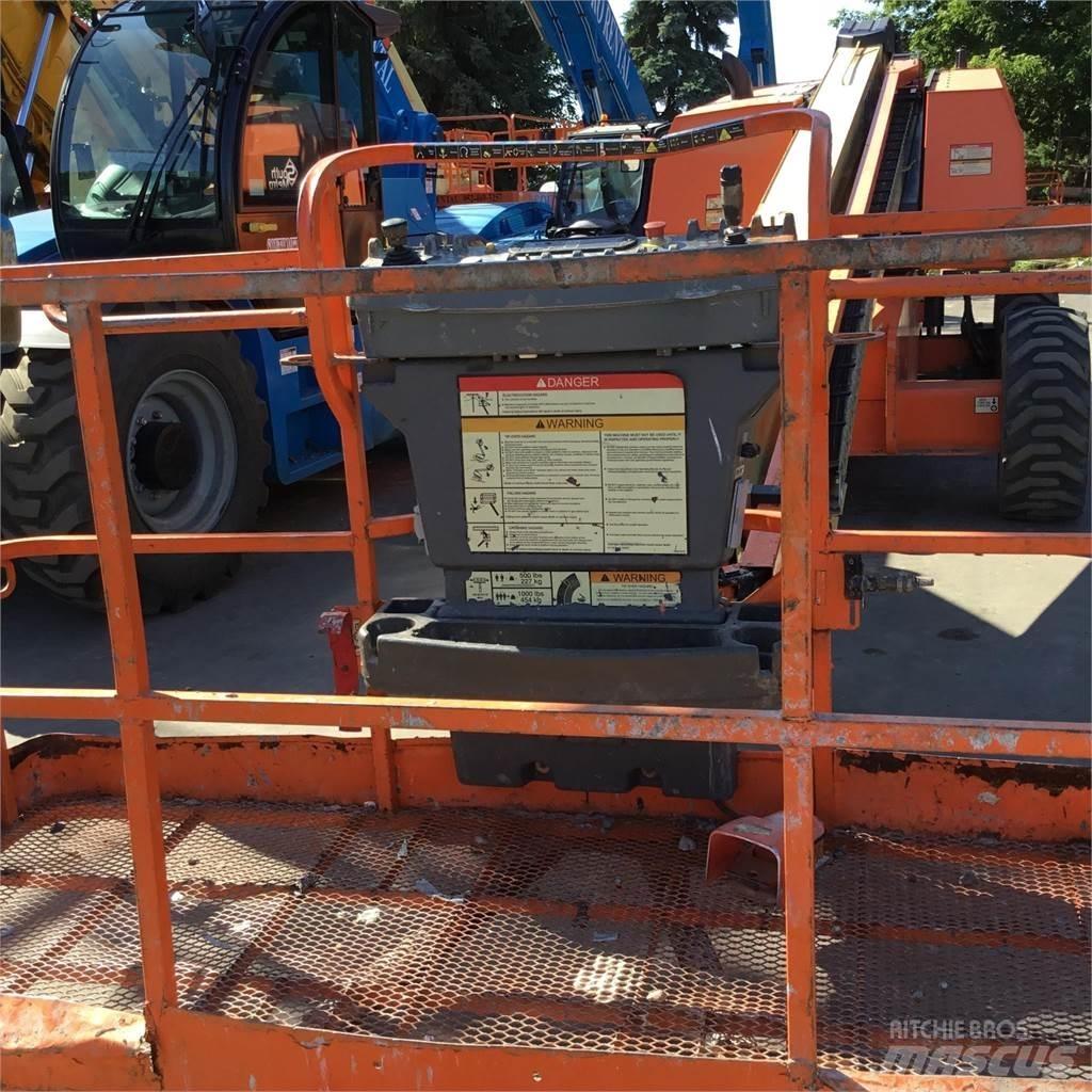 JLG 600S Телескопічні підйомники