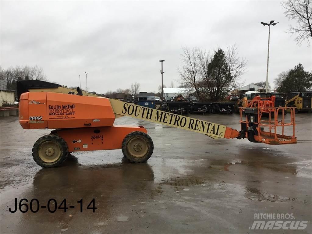 JLG 600S Телескопічні підйомники