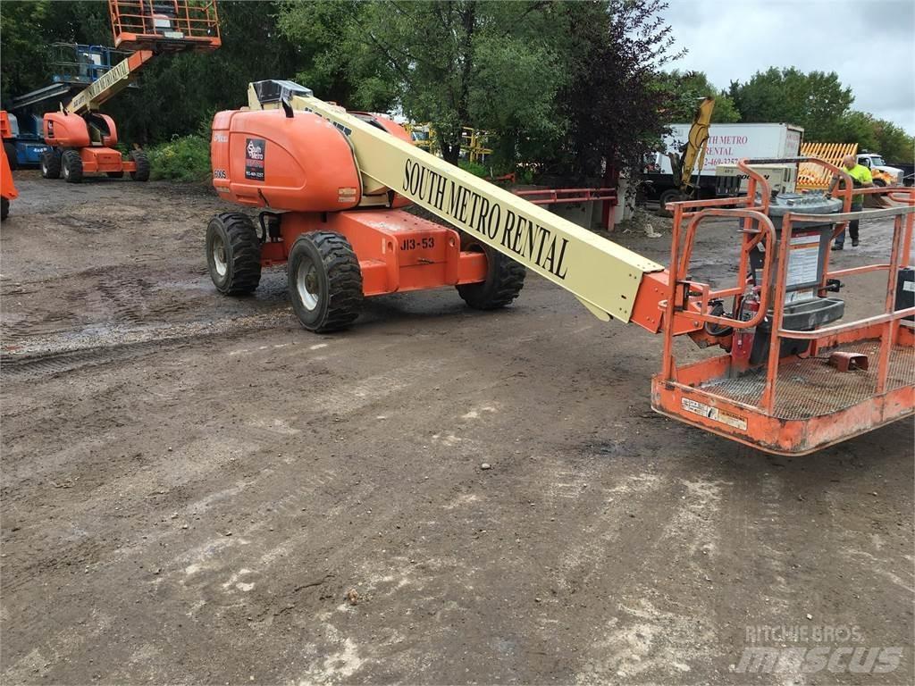 JLG 600S Телескопічні підйомники