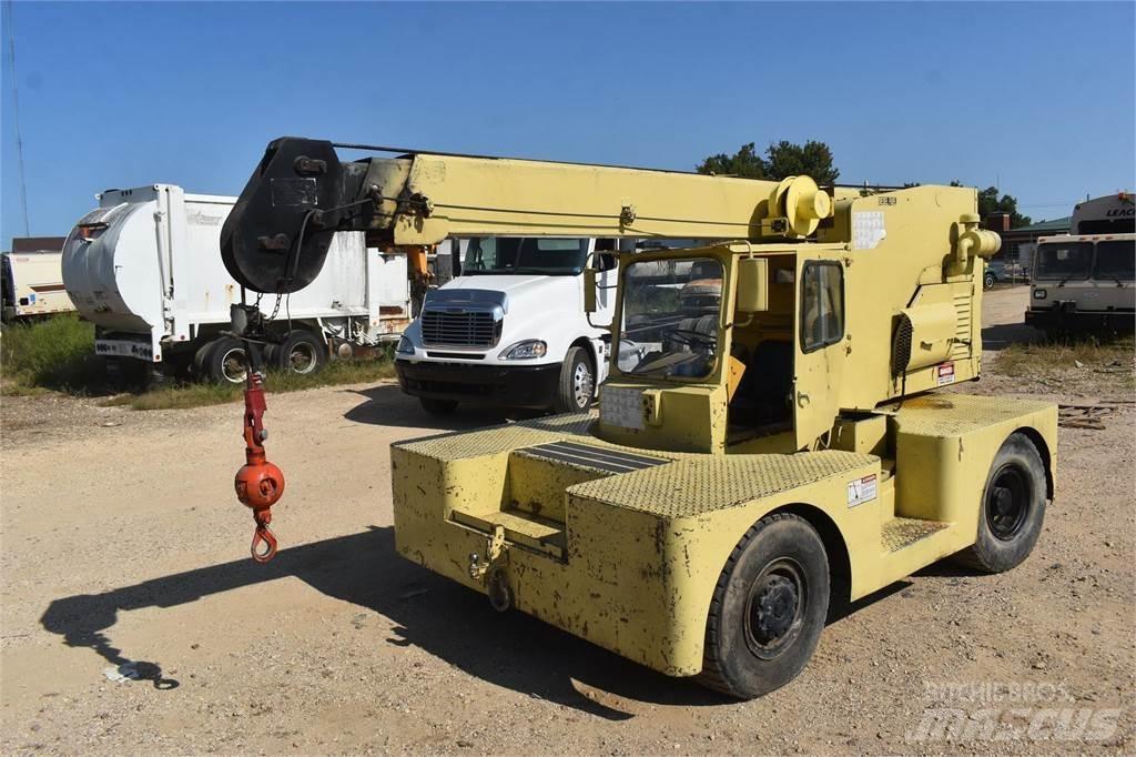 JLG 886D автокрани всюдиходи