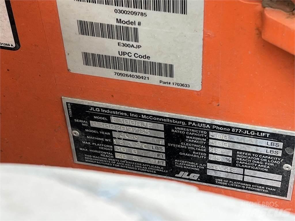 JLG E300AJP Колінчаті підйомники