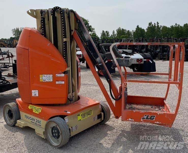 JLG TOUCAN 26E Вертикальні щоглові підйомники