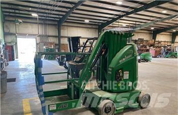 JLG TOUCAN 26E Вертикальні щоглові підйомники