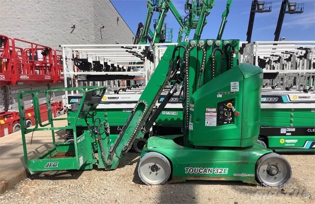 JLG TOUCAN 32E Вертикальні щоглові підйомники