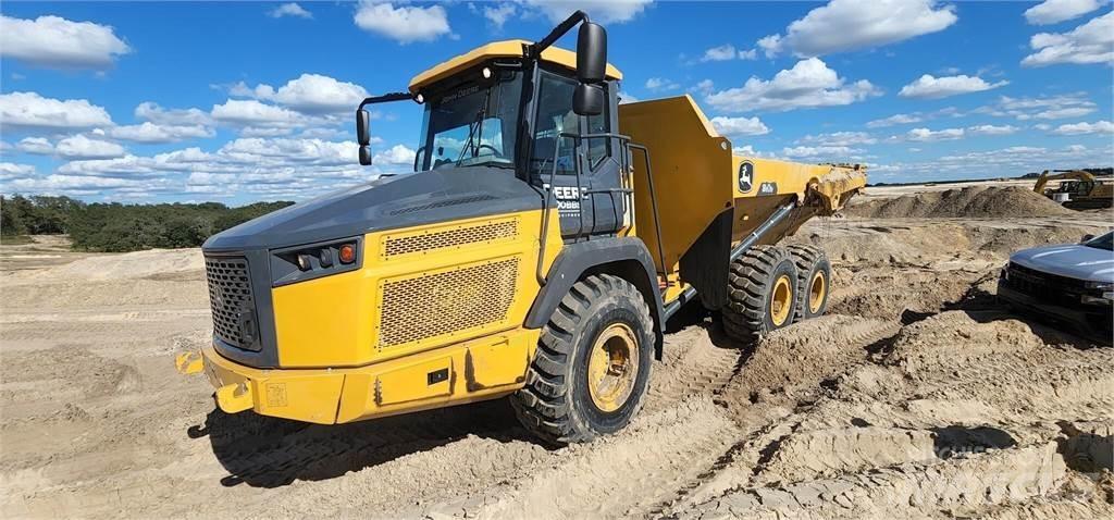 John Deere 310E Зчленовані самоскиди
