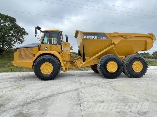 John Deere 460E Зчленовані самоскиди