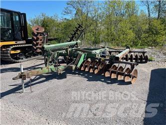 John Deere 640 Дискові борони