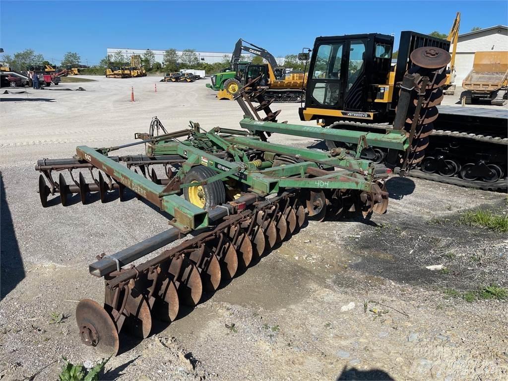 John Deere 640 Дискові борони