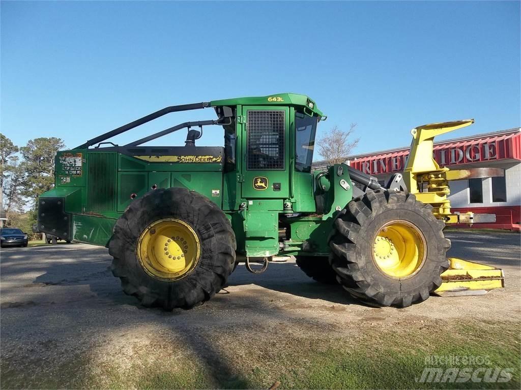 John Deere 643L Валочно-пакетувальні машини