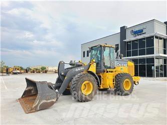 John Deere 644K Фронтальні навантажувачі