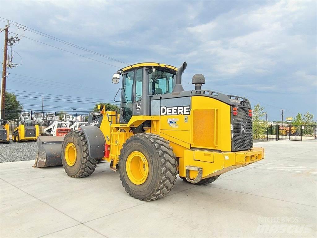 John Deere 644K Фронтальні навантажувачі