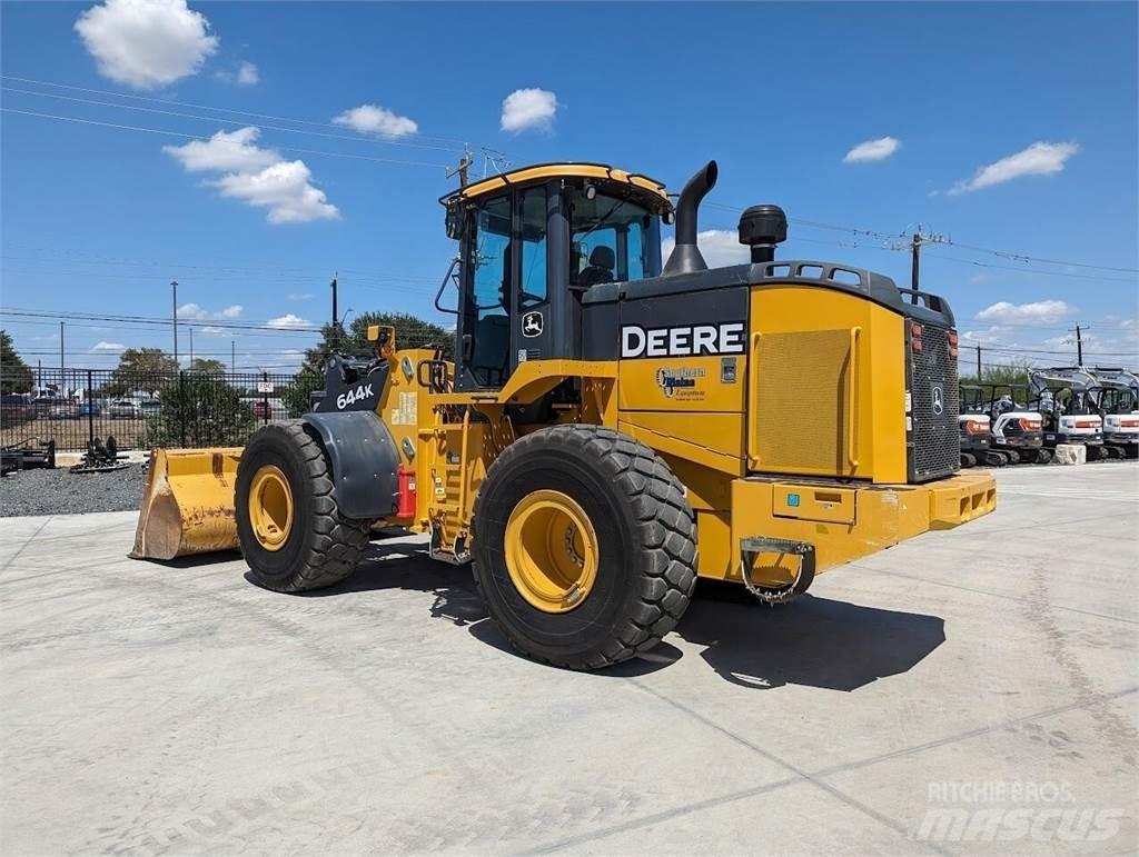 John Deere 644K Фронтальні навантажувачі