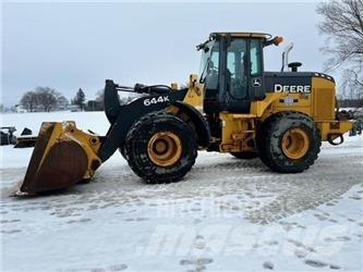 John Deere 644K Фронтальні навантажувачі