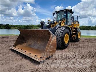 John Deere 744L Фронтальні навантажувачі