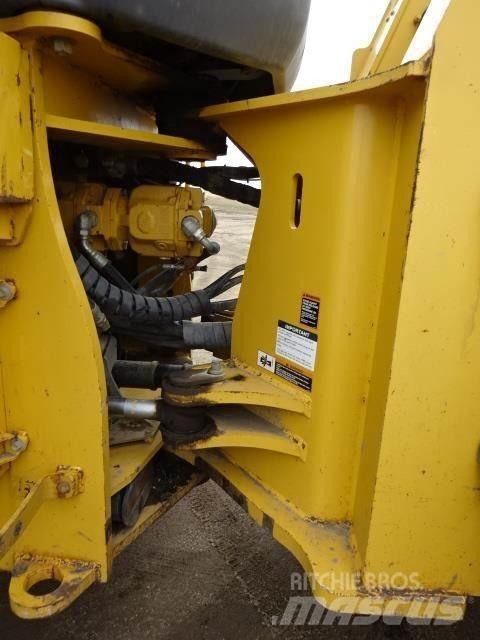 John Deere 844J Фронтальні навантажувачі