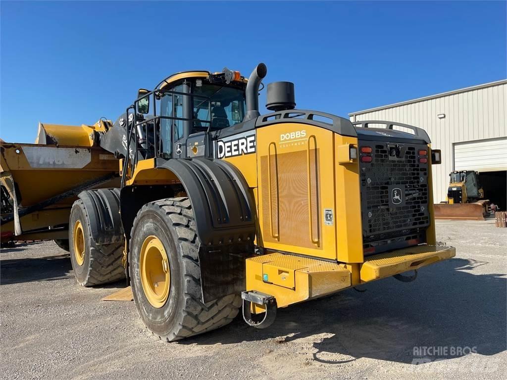 John Deere 844KIII Фронтальні навантажувачі