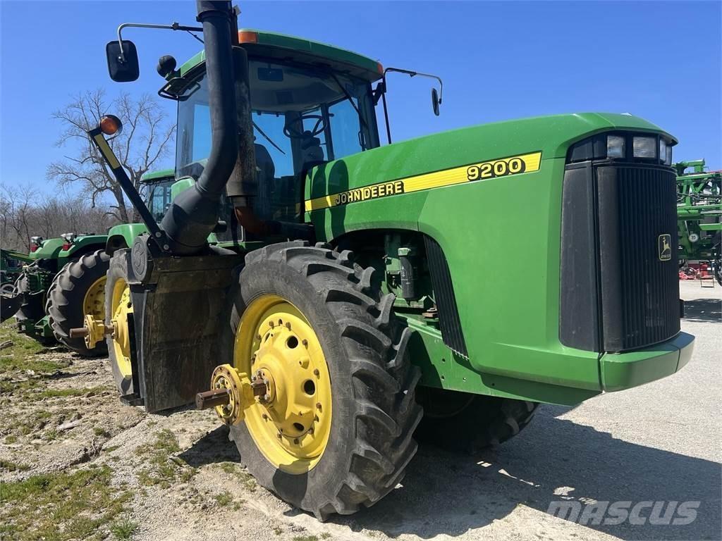 John Deere 9200 Трактори