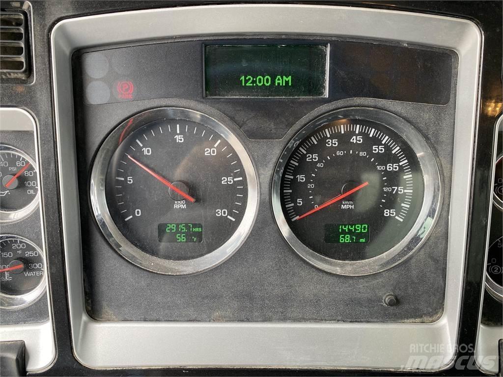 Kenworth T440 Поливальні машини