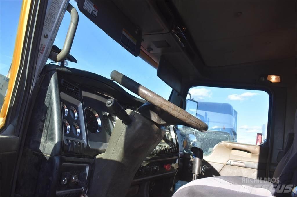 Kenworth T800 Автокрани