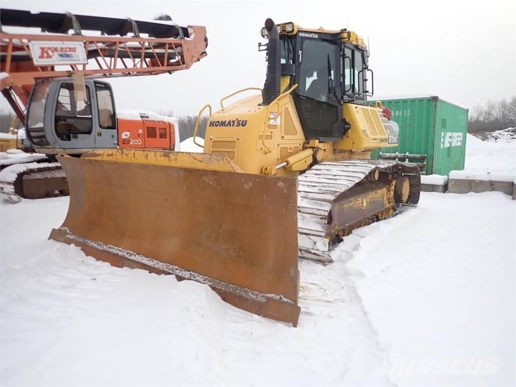 Komatsu D61PXi-24 Гусеничні бульдозери