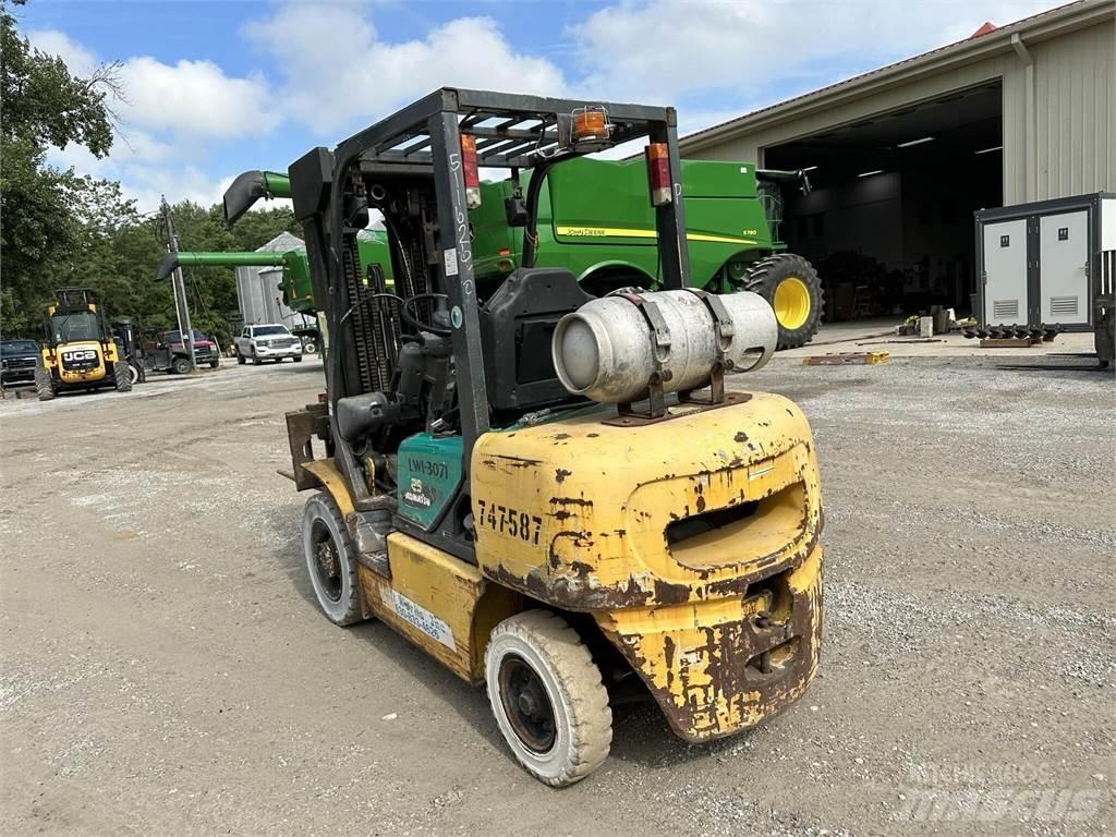 Komatsu FG25T-14 Інше