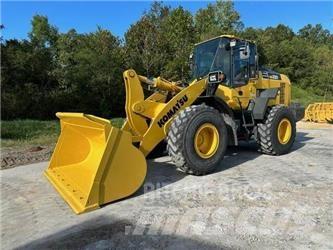 Komatsu WA320-8 Фронтальні навантажувачі