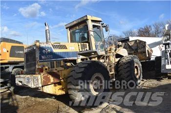 Komatsu WA420 Фронтальні навантажувачі
