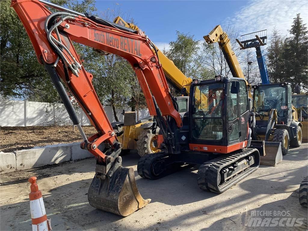 Kubota KX080 Гусеничні екскаватори