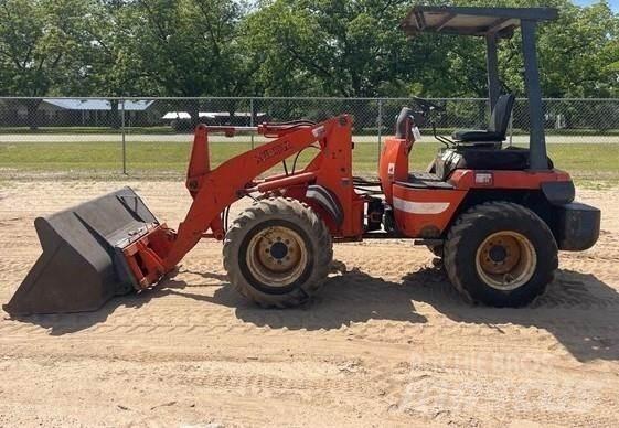 Kubota R520 Фронтальні навантажувачі