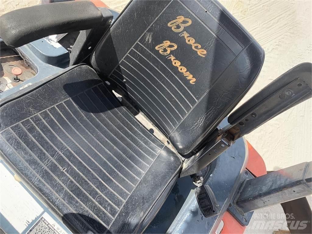 Kubota R520ST Фронтальні навантажувачі