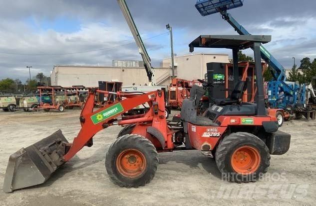 Kubota R520ST Фронтальні навантажувачі