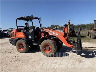 Kubota R530 Фронтальні навантажувачі