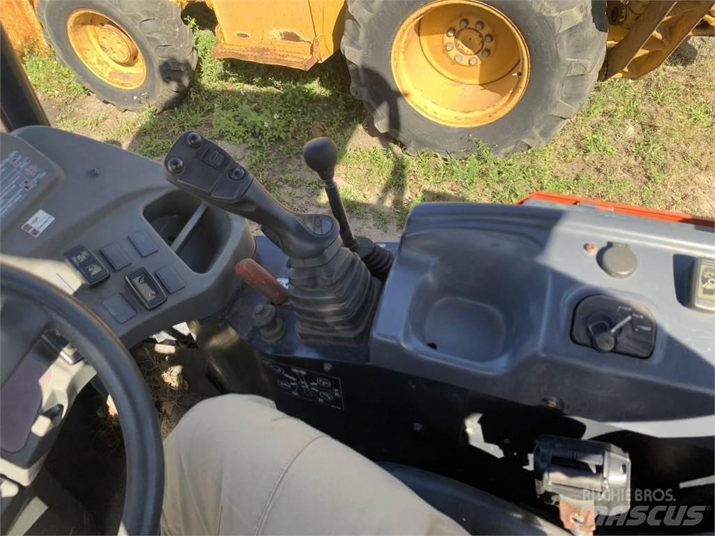 Kubota R530 Фронтальні навантажувачі