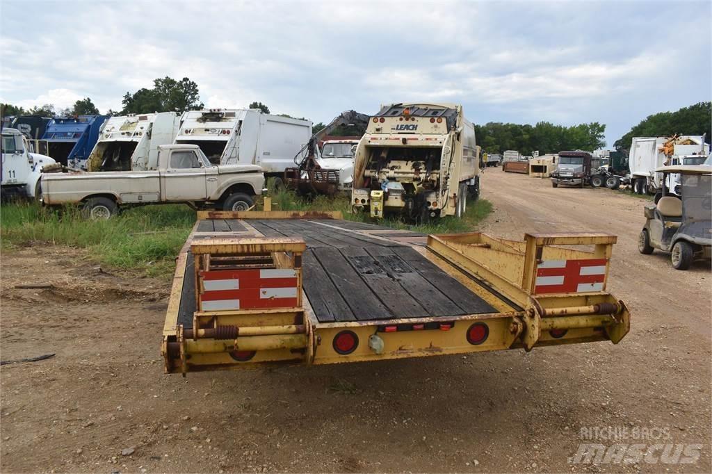Lucon LUCON Низькорамні напівпричепи