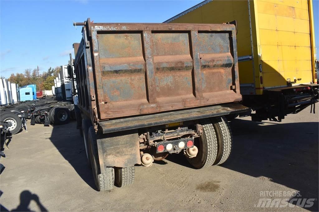 Mack CH613 Самоскиди
