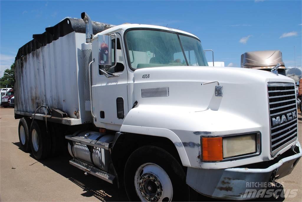 Mack CH613 Самоскиди