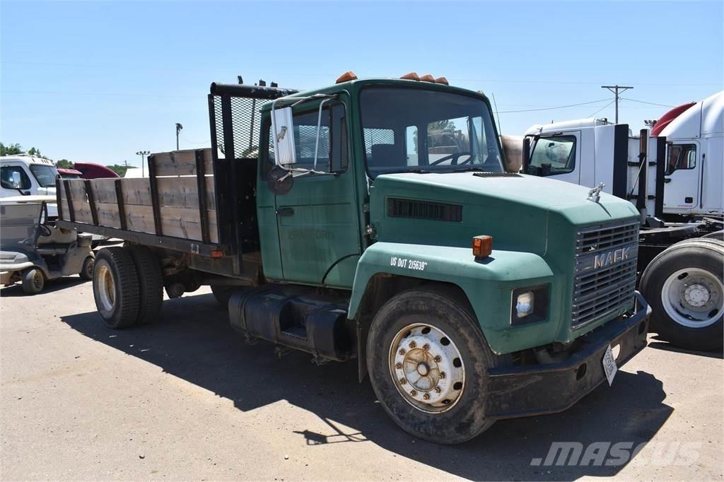 Mack MIDLINER CS200 Самоскиди
