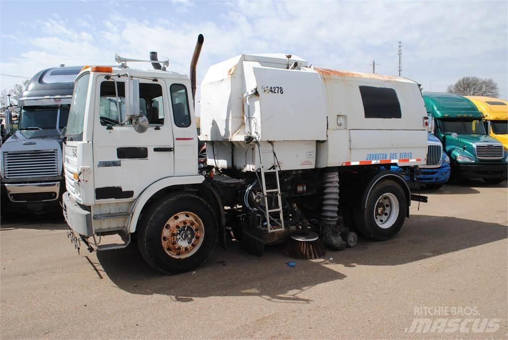 Mack MIDLINER MS250 Прибиральні машини