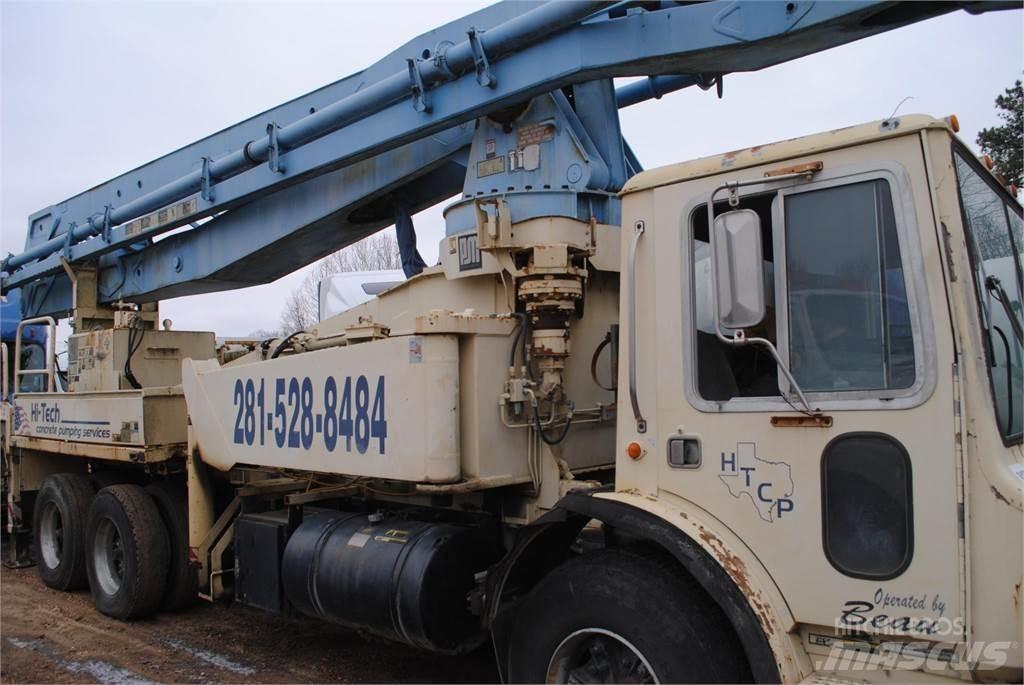 Mack MR686S Бетономішалки (Автобетонозмішувачі)