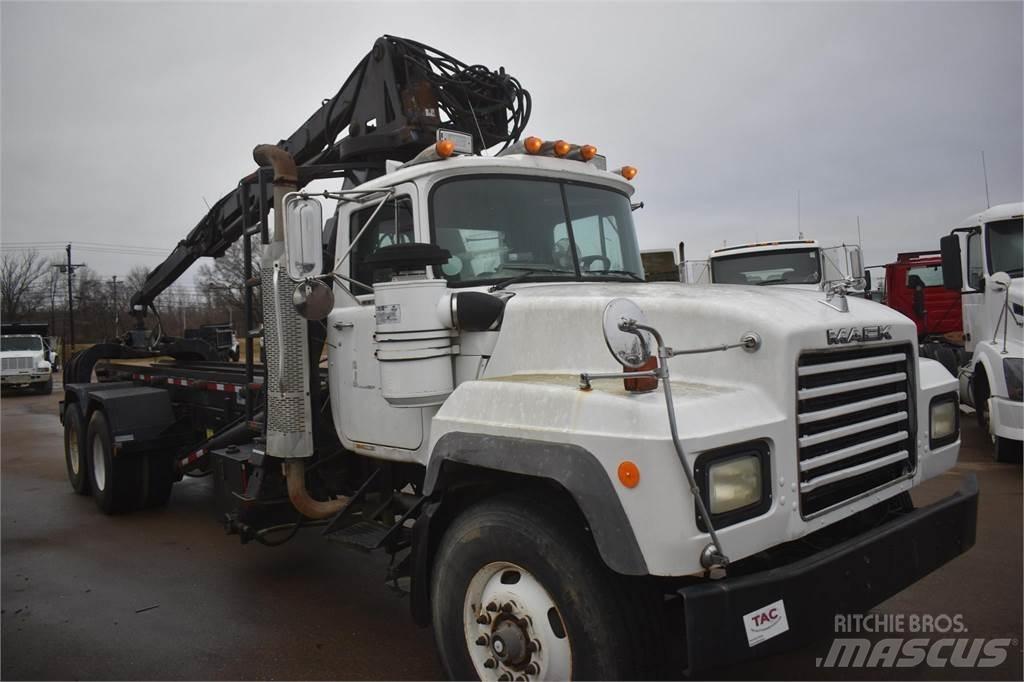 Mack RD688S Автокрани