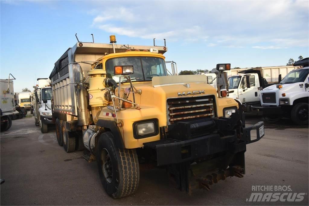 Mack RD688S Самоскиди