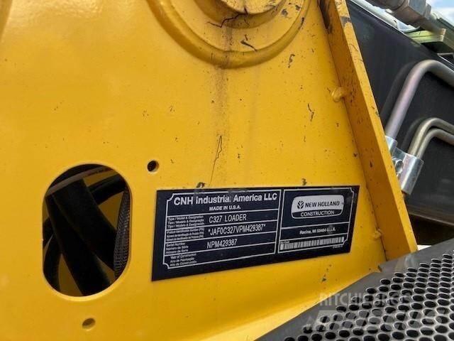 New Holland C327 Міні-навантажувачі