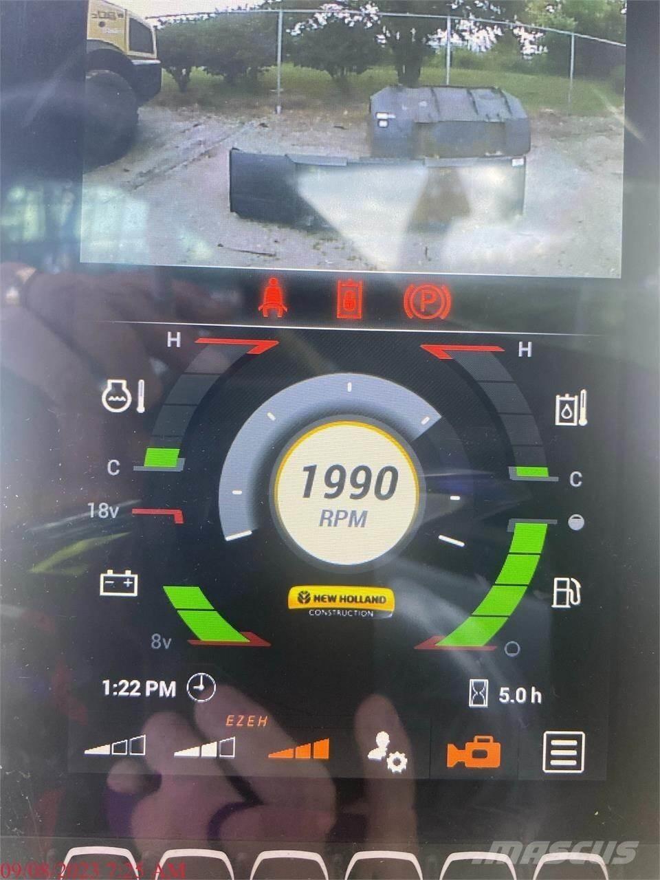 New Holland C332 Міні-навантажувачі